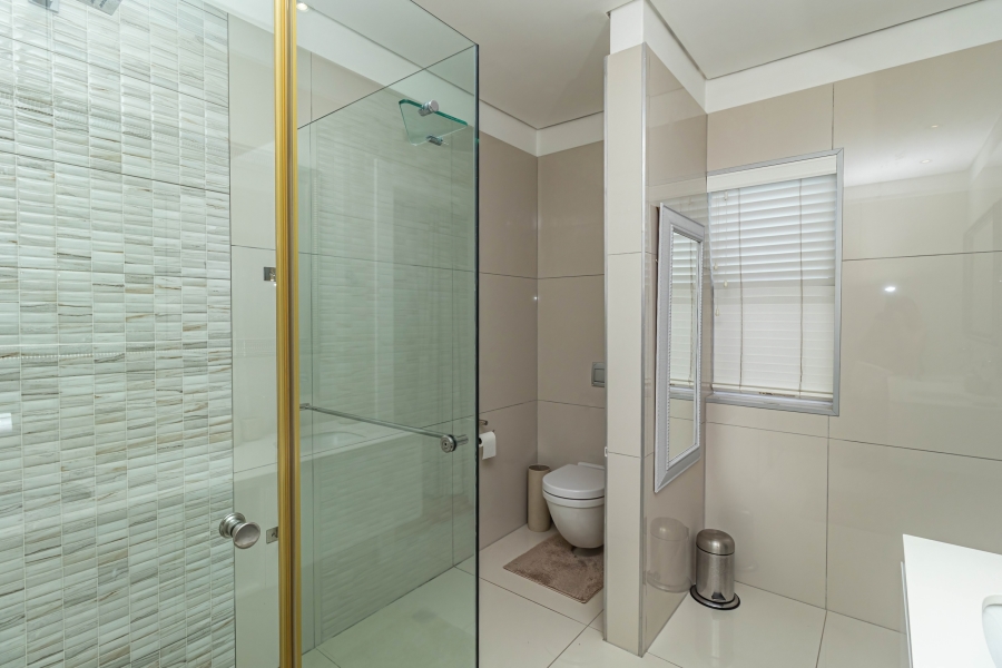 5 Bedroom Property for Sale in Melkbosstrand Central Western Cape